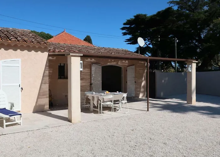 Le Pilon By Interhome Saint-Tropez